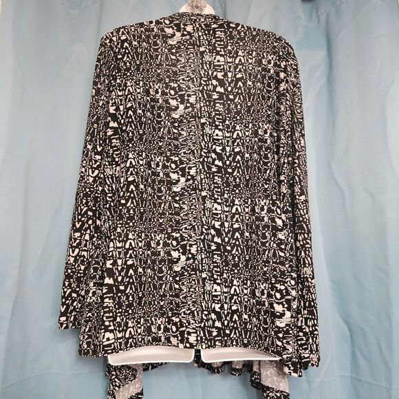 Isabella Rodriguez sweater - Picture 5 of 5